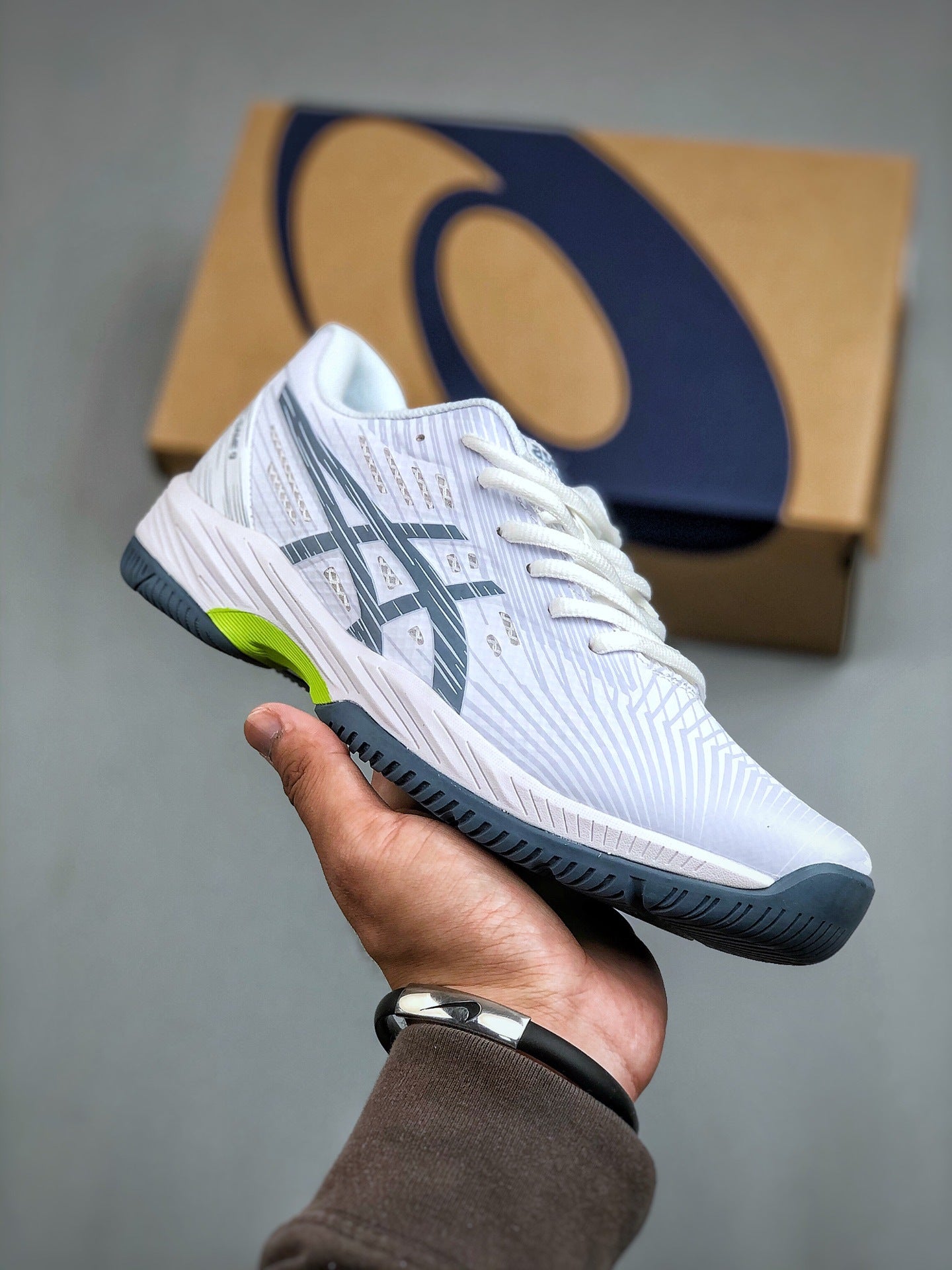 ASICS SUPERLAST Sneakers – Breathable, Lightweight, and Durable