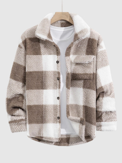 Classic men's checked jacket, lined with fluffy faux fur, with a pocket and a buttoned collar.