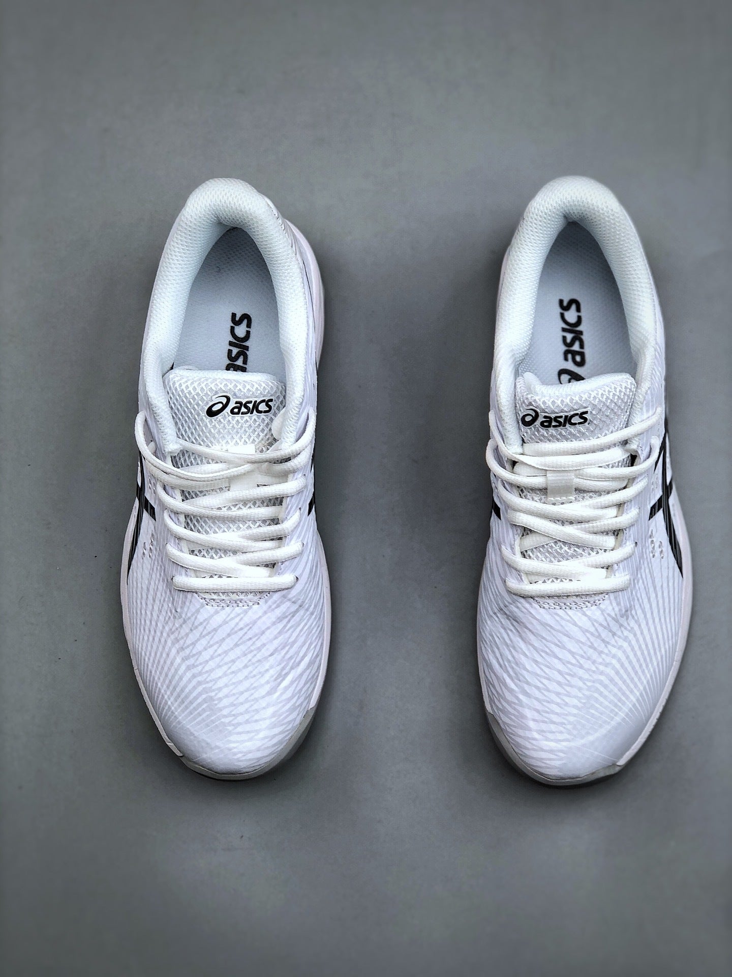 ASICS SUPERLAST Sneakers – Breathable, Lightweight, and Durable